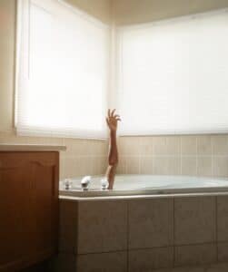 Postpartum Psychosis-bathtub
